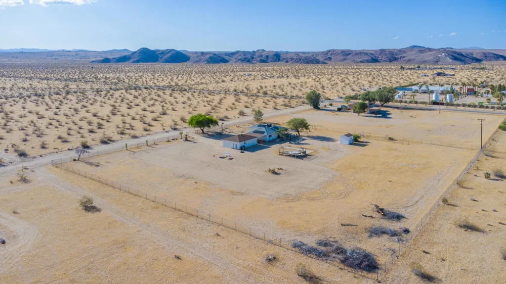 4999 Sungold Avenue Joshua Tree, CA 92252