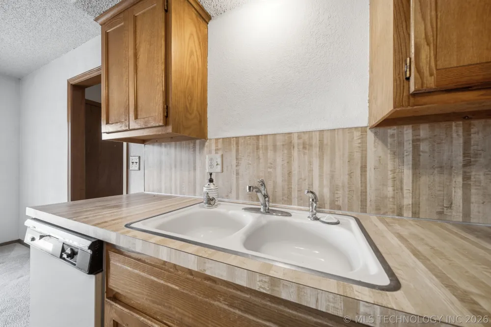 1253 S 110th EastAvenue #2B Tulsa, OK 74128