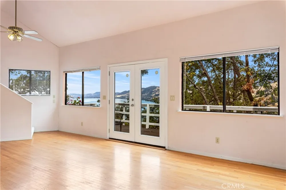 6963 Panoramic Drive Lucerne, CA 95458