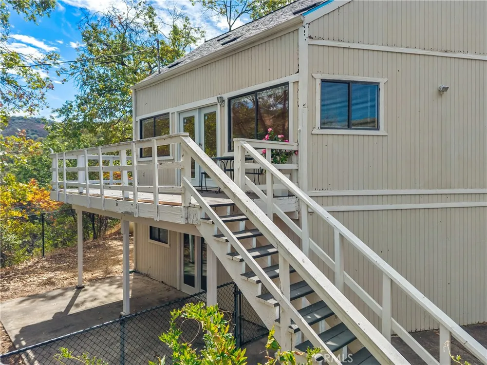 6963 Panoramic Drive Lucerne, CA 95458