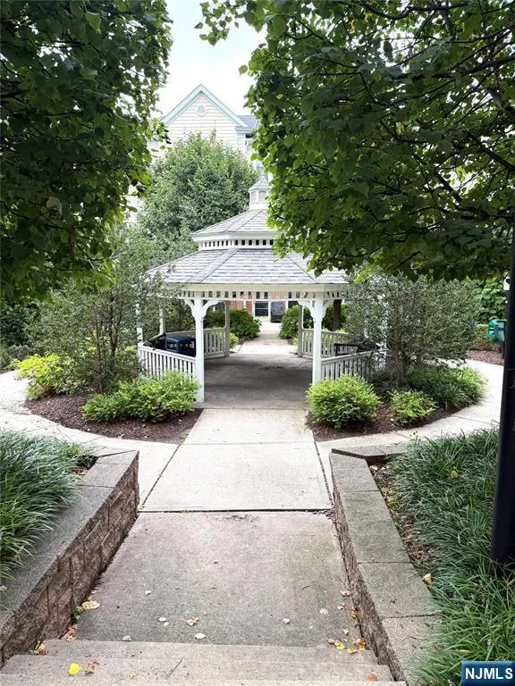 1014 Cunningham Court Belleville, NJ 07109