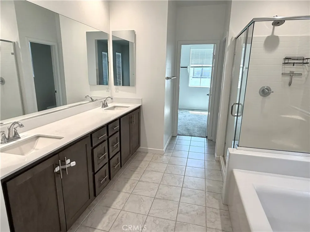 2993 E Halton Paseo Ontario, CA 91761