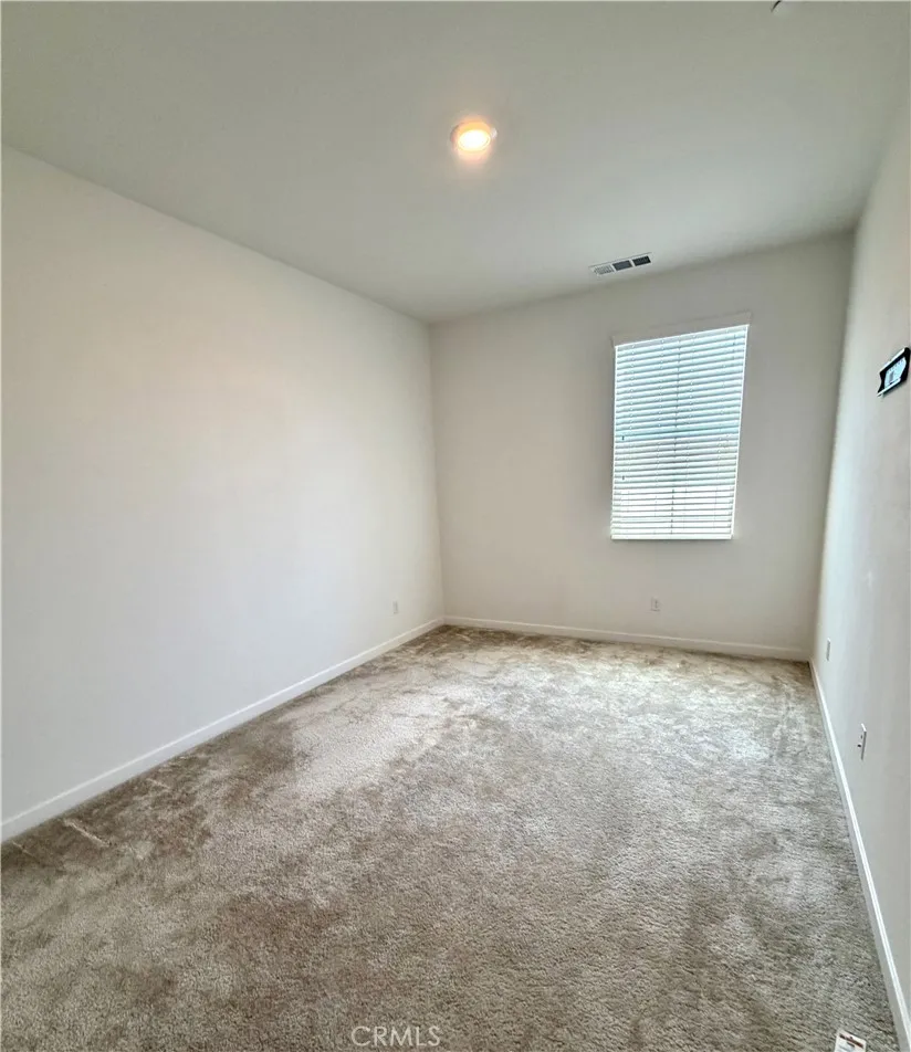 2993 E Halton Paseo Ontario, CA 91761