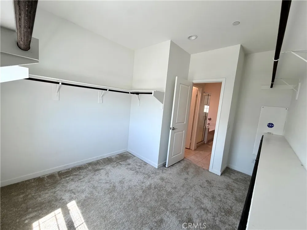 2993 E Halton Paseo Ontario, CA 91761
