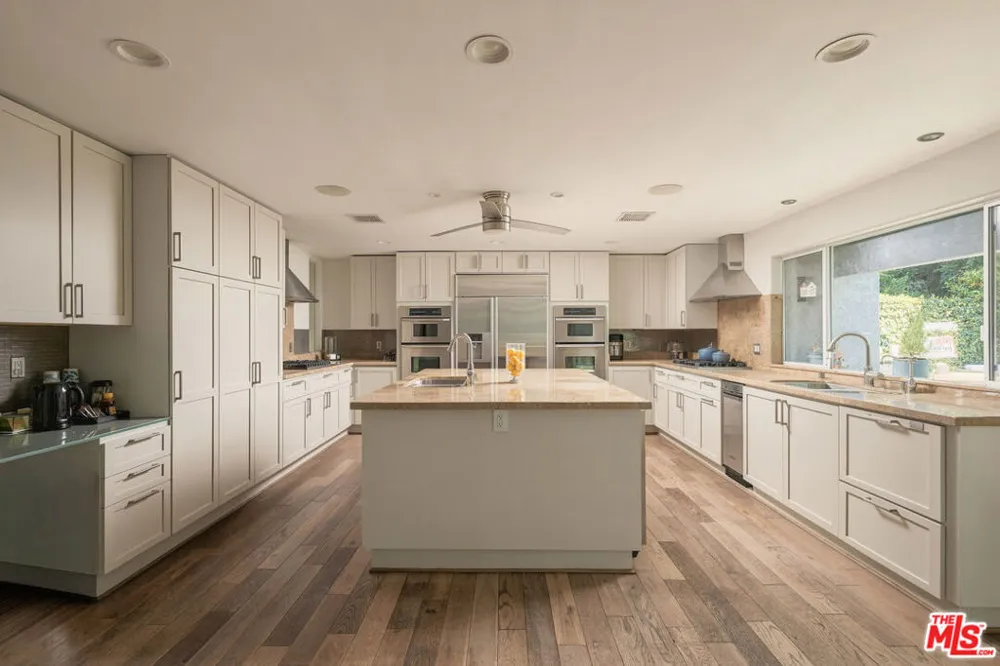 5506 Goodland Avenue Valley Village, CA 91607