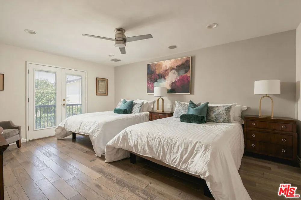 5506 Goodland Avenue Valley Village, CA 91607