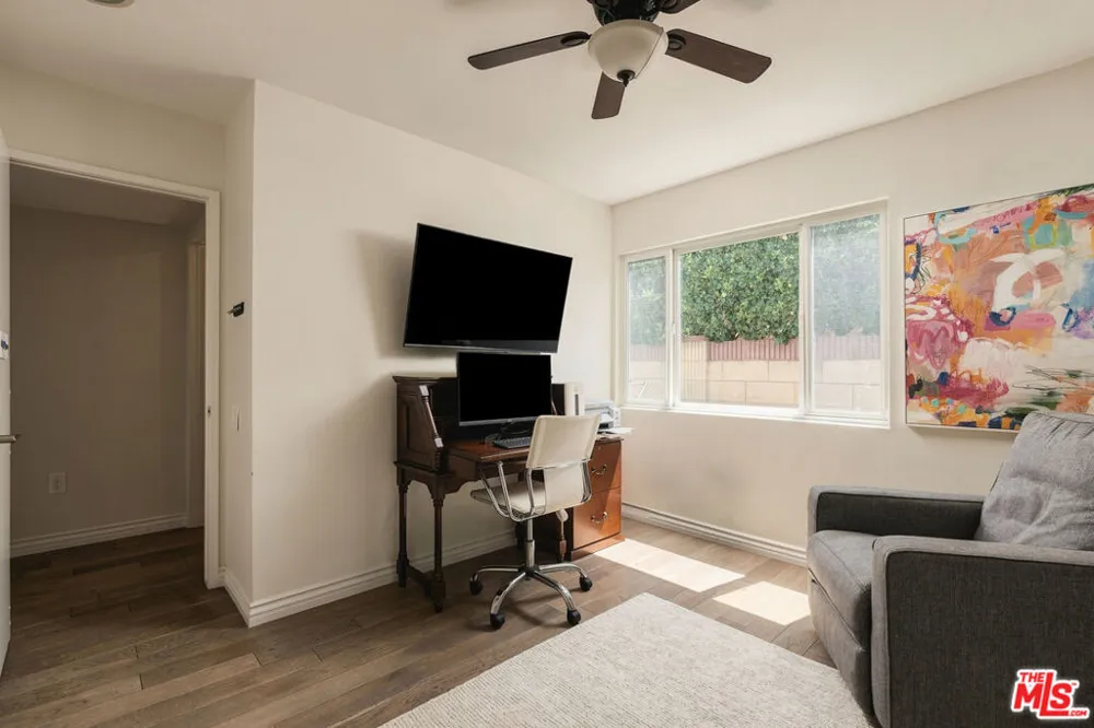 5506 Goodland Avenue Valley Village, CA 91607