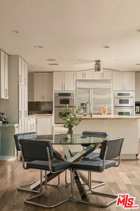 5506 Goodland Avenue Valley Village, CA 91607