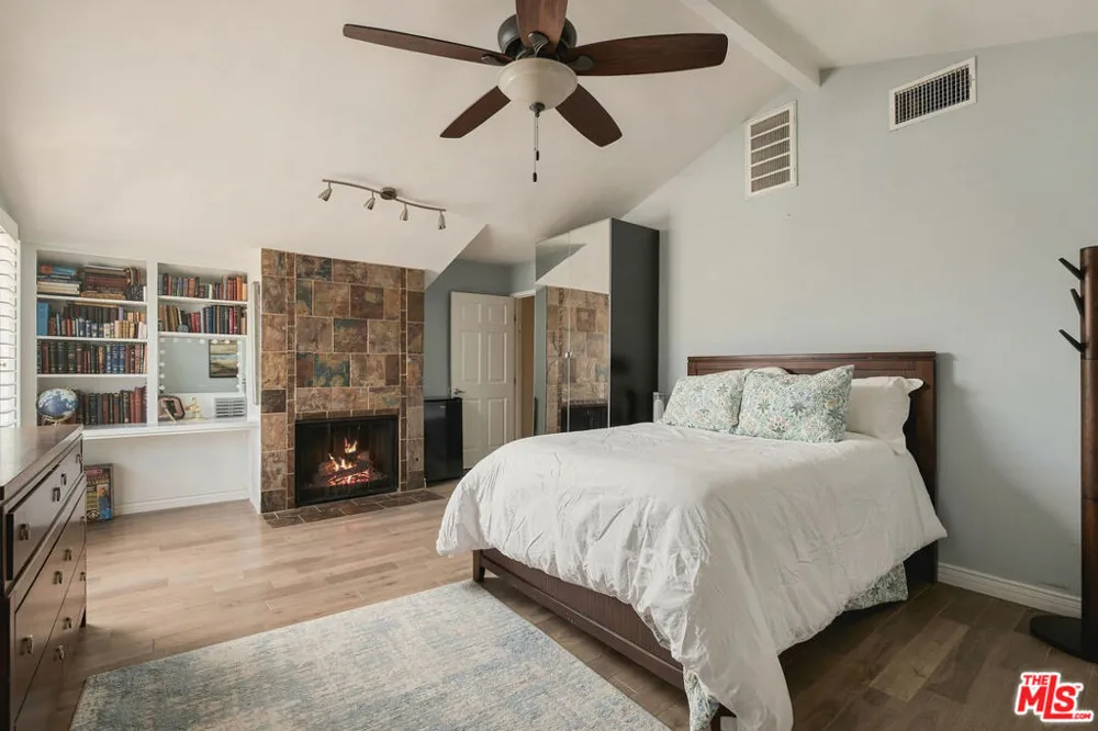 5506 Goodland Avenue Valley Village, CA 91607