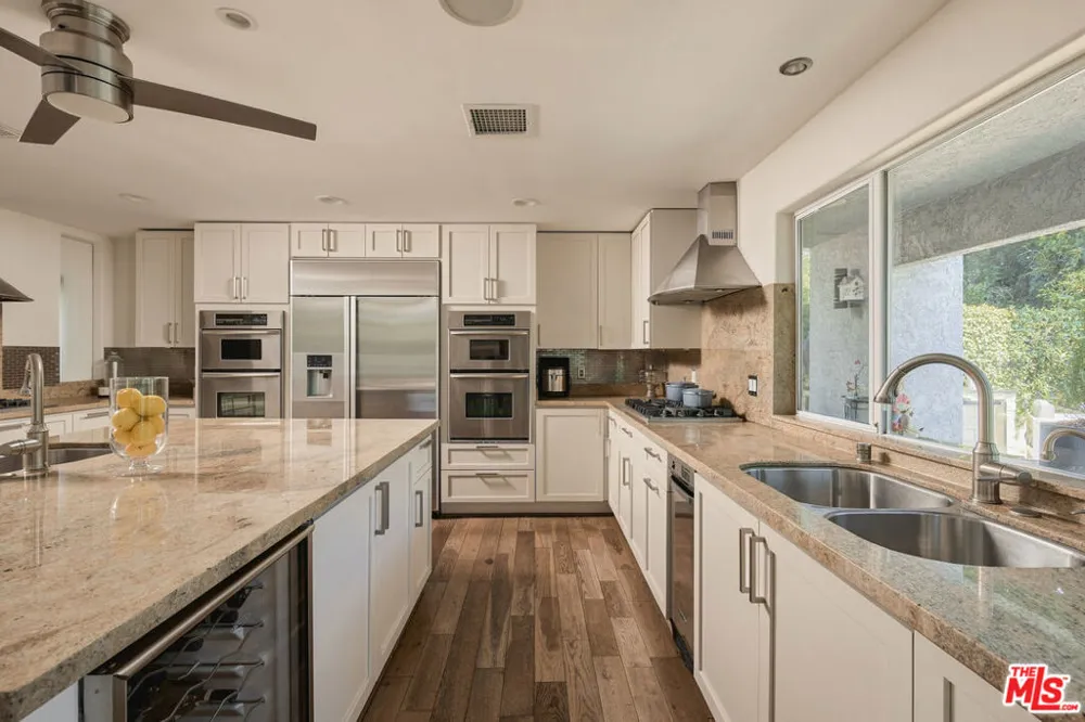 5506 Goodland Avenue Valley Village, CA 91607
