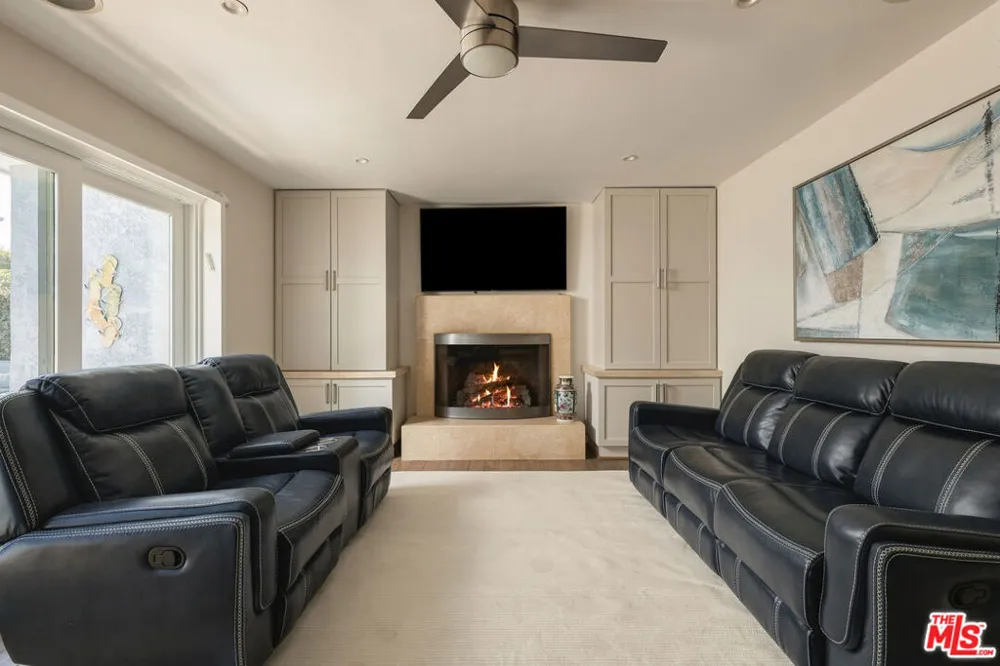 5506 Goodland Avenue Valley Village, CA 91607