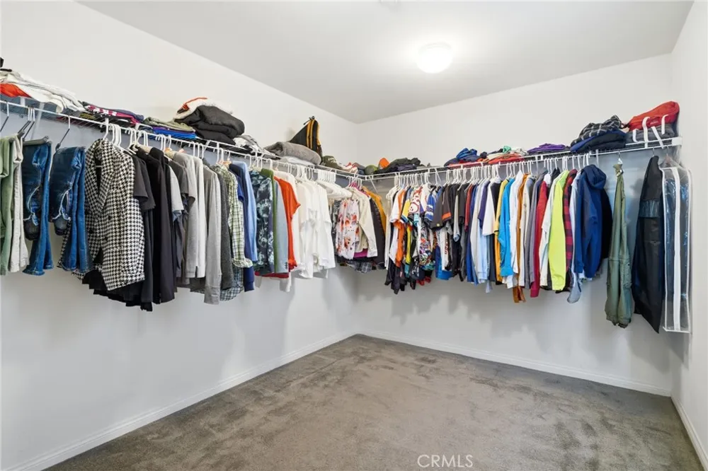 7181 Enclave Drive Eastvale, CA 92880