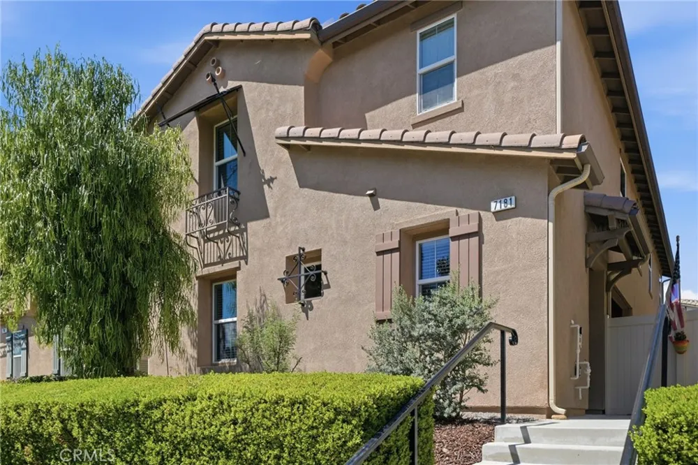 7181 Enclave Drive Eastvale, CA 92880