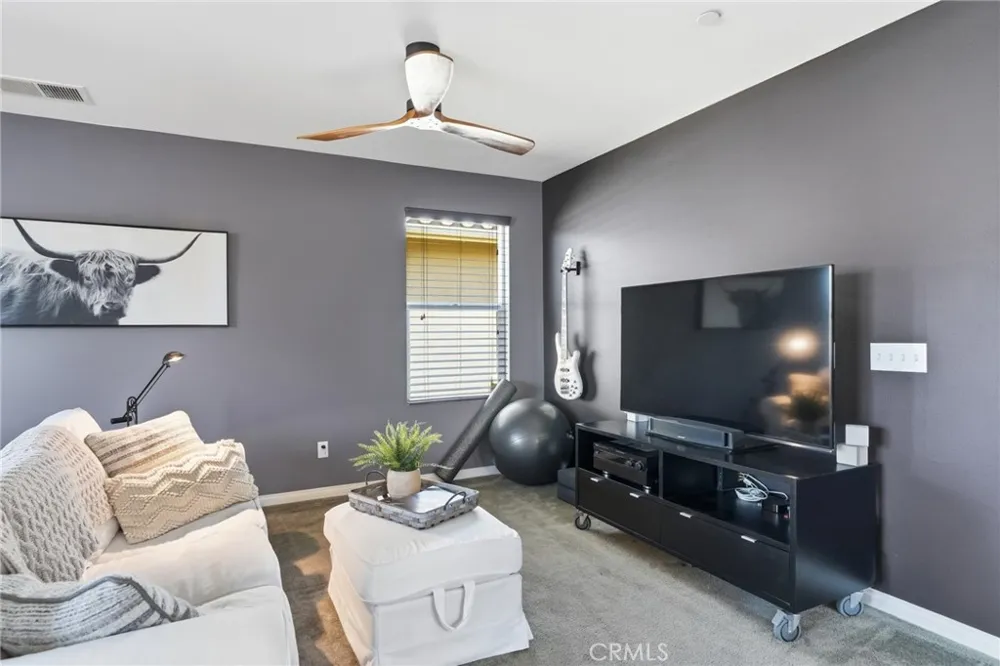 7181 Enclave Drive Eastvale, CA 92880