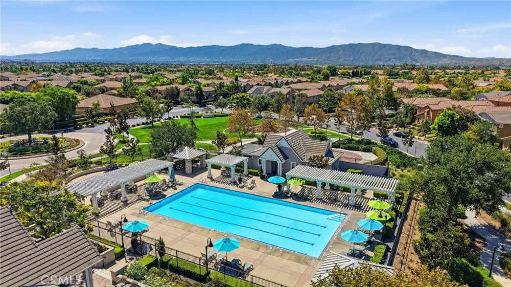 7181 Enclave Drive Eastvale, CA 92880