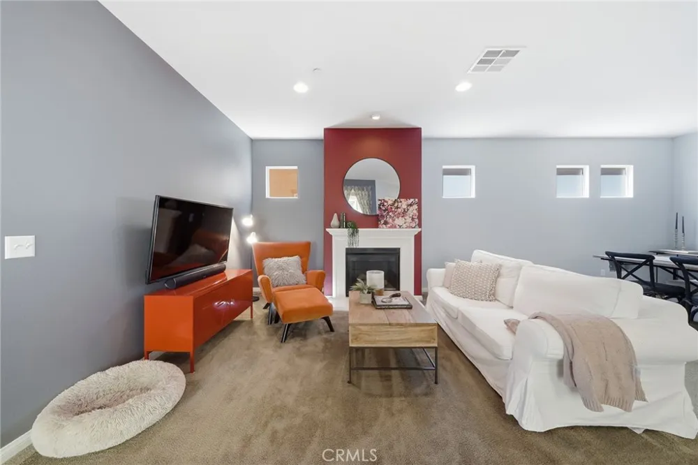 7181 Enclave Drive Eastvale, CA 92880