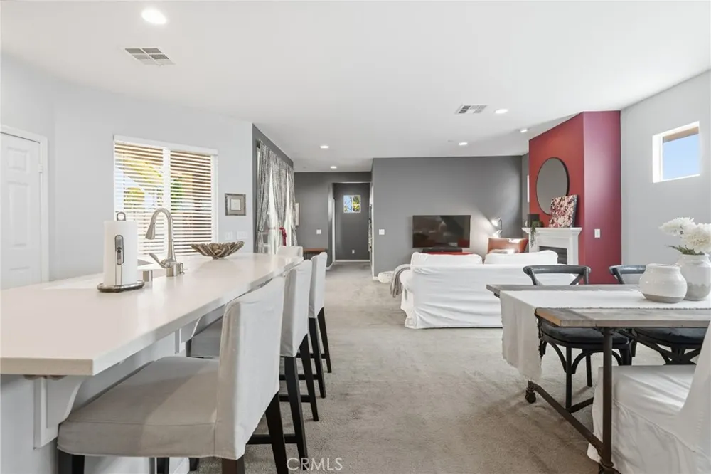 7181 Enclave Drive Eastvale, CA 92880