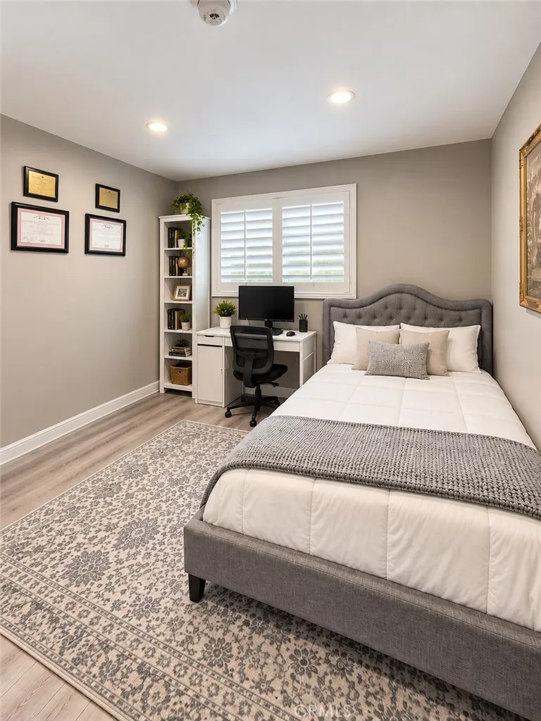 10151 Larwin #3 Chatsworth, CA 91311