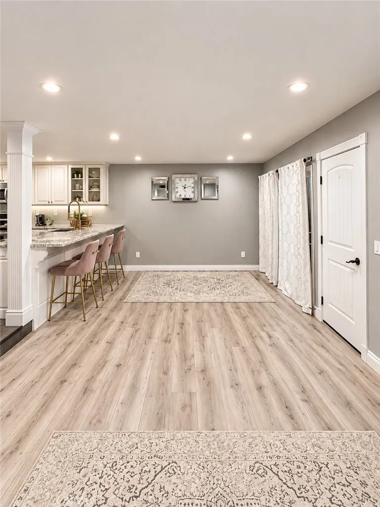 10151 Larwin #3 Chatsworth, CA 91311