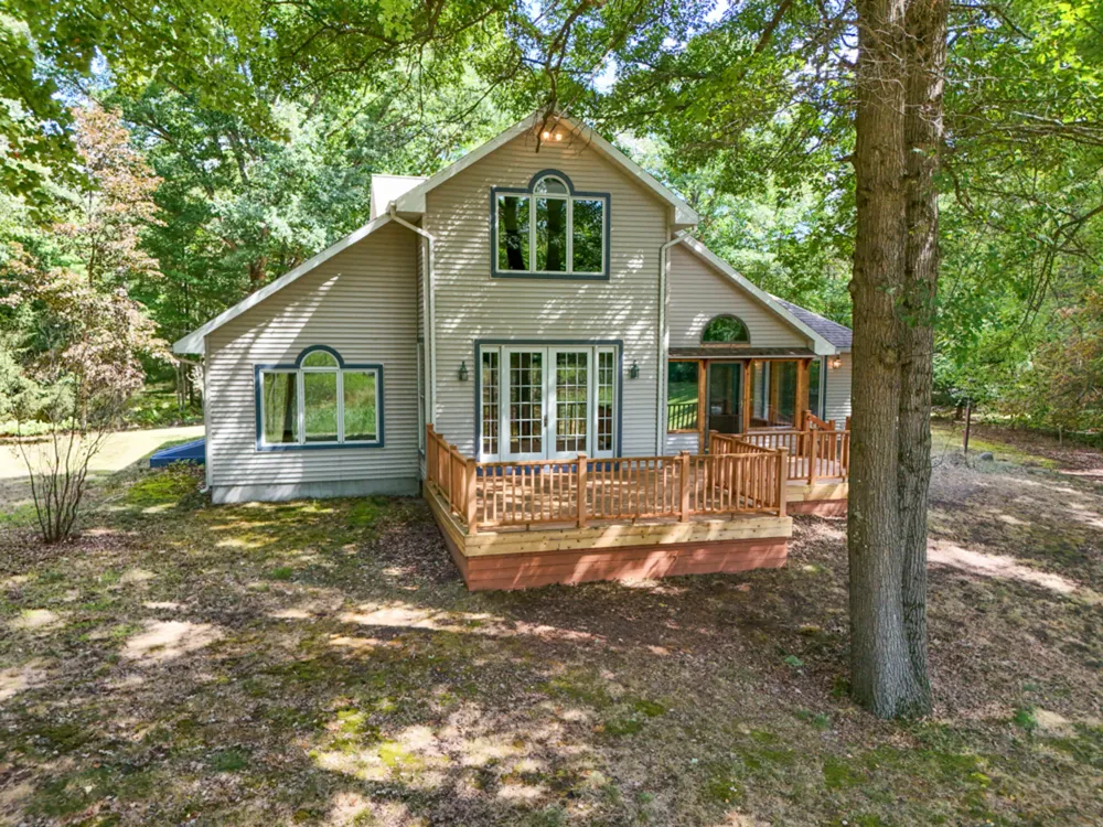 2074 W Olson Road Sanford, MI 48657