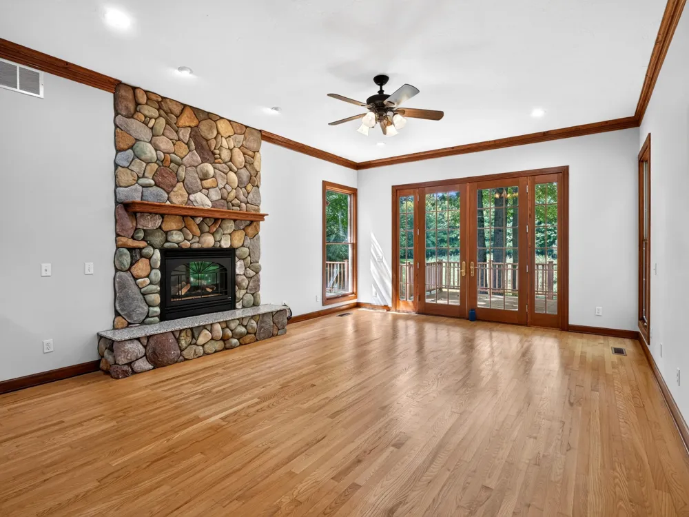 2074 W Olson Road Sanford, MI 48657