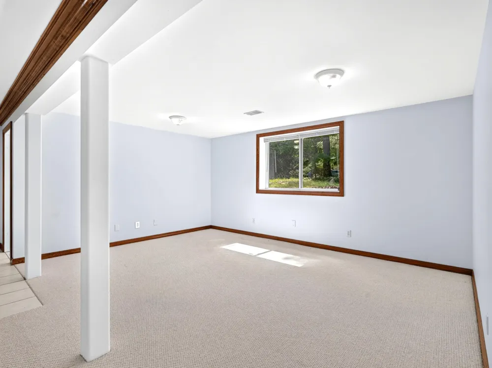 2074 W Olson Road Sanford, MI 48657