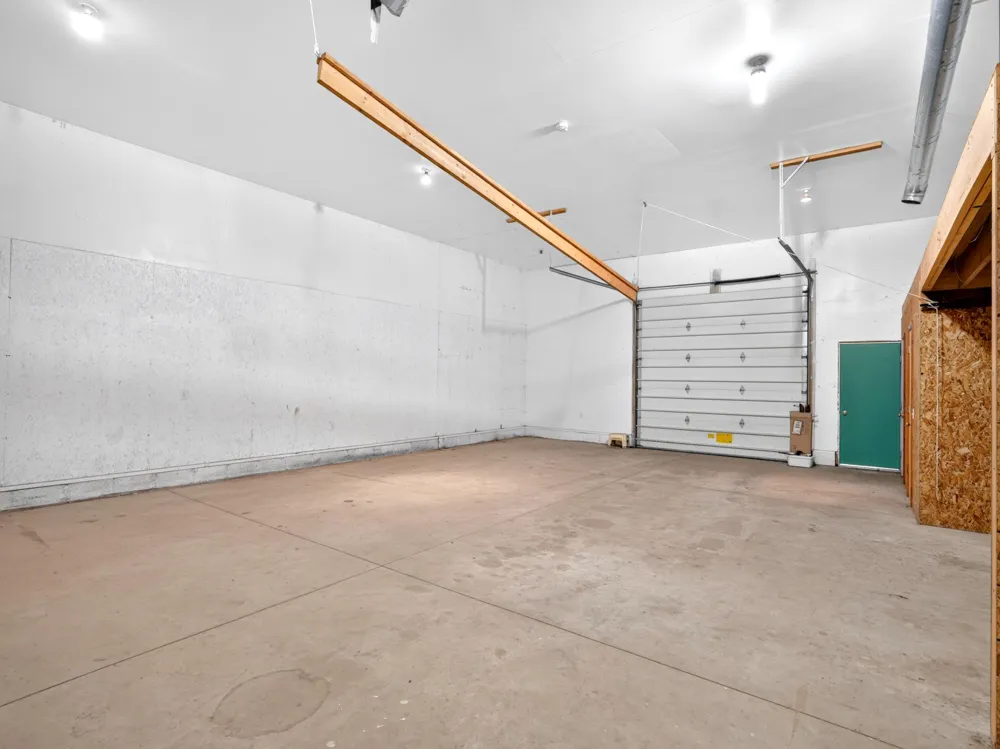 2074 W Olson Road Sanford, MI 48657