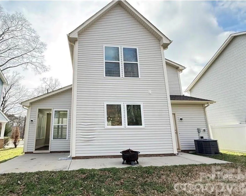 3205 Shamrock Drive Charlotte, NC 28215