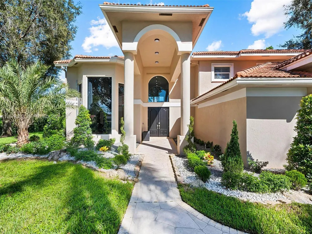 6114 NW 74th Ter Parkland, FL 33067