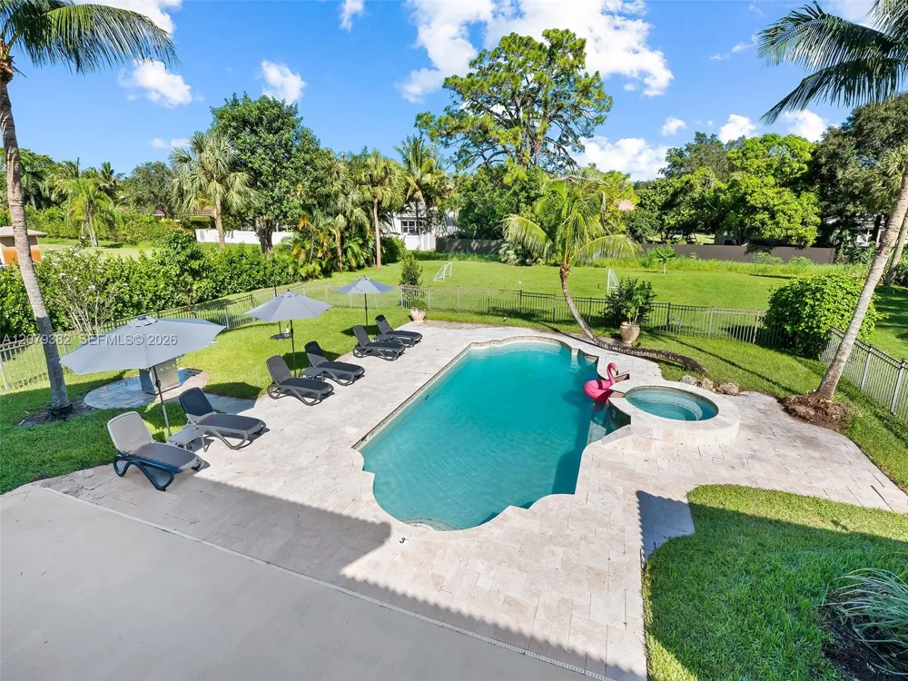 6114 NW 74th Ter Parkland, FL 33067