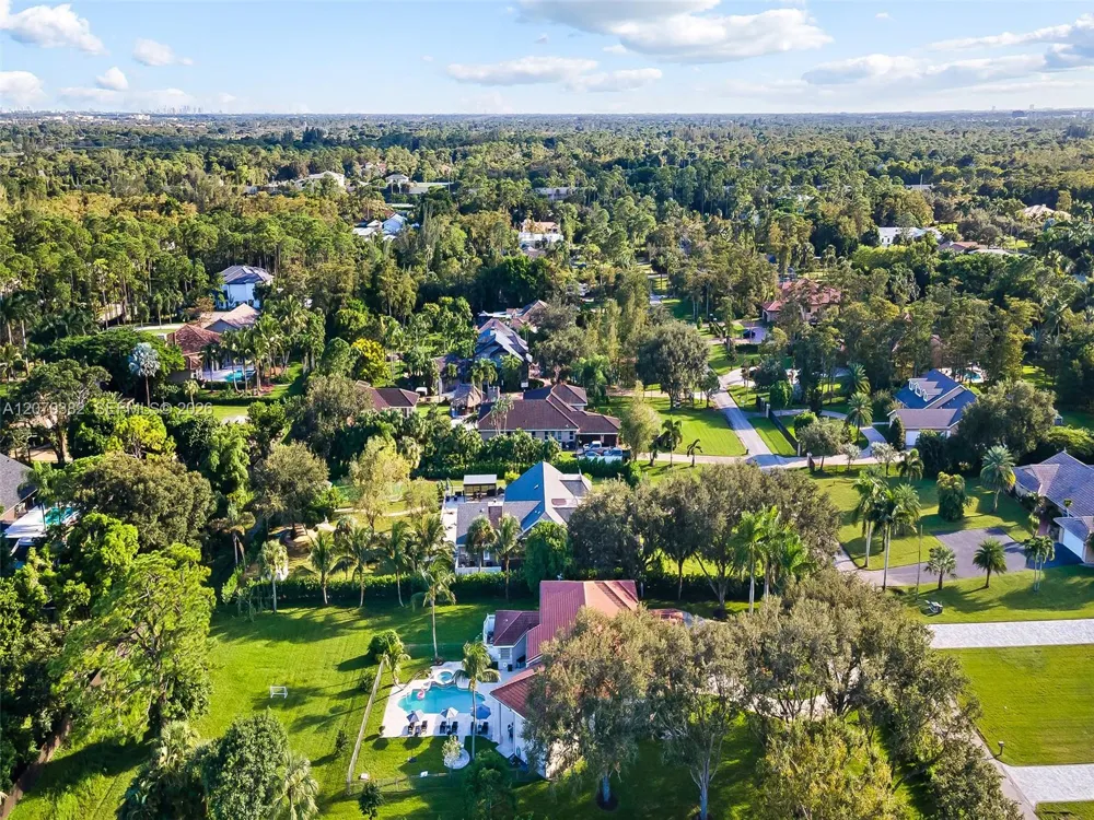 6114 NW 74th Ter Parkland, FL 33067