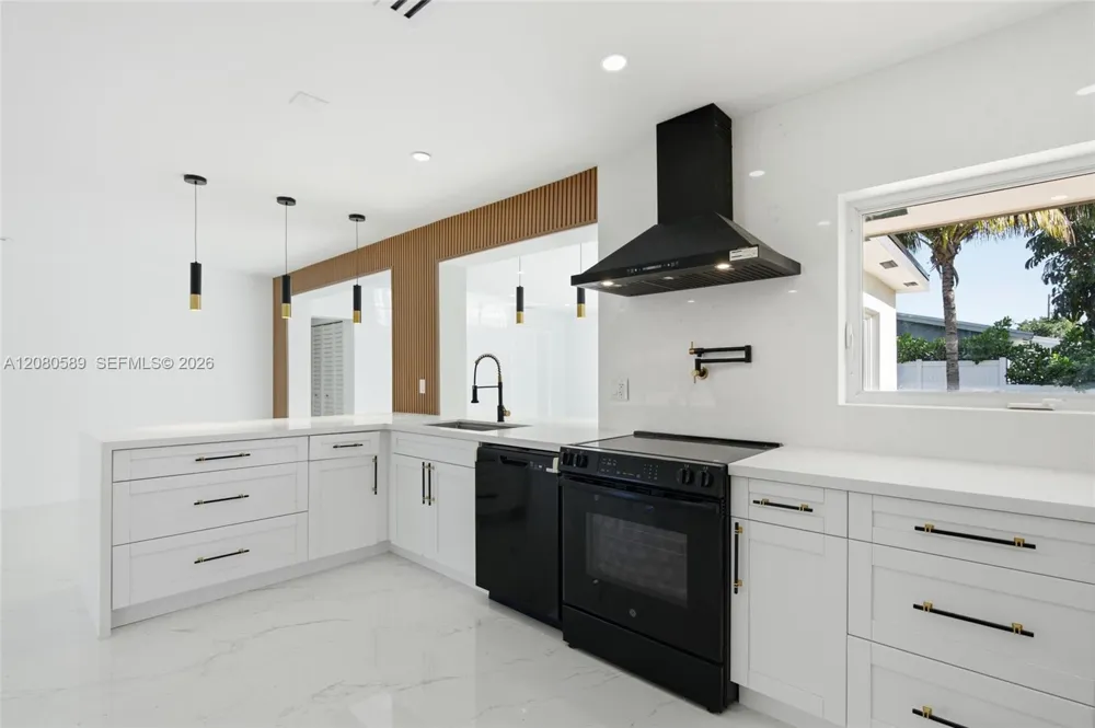 824 NW 29th Ct Wilton Manors, FL 33311