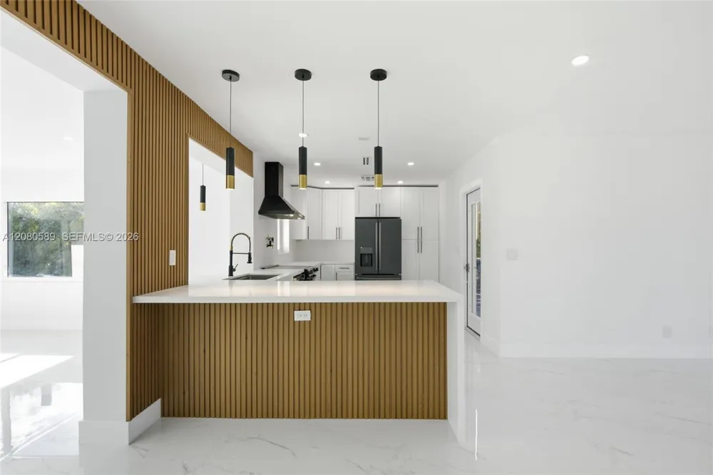 824 NW 29th Ct Wilton Manors, FL 33311