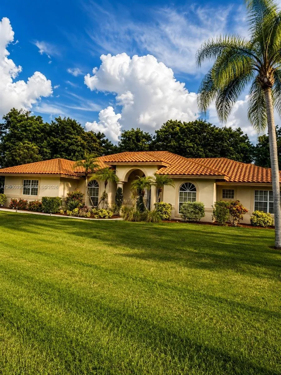 1100 NW 114th Ave Plantation, FL 33323