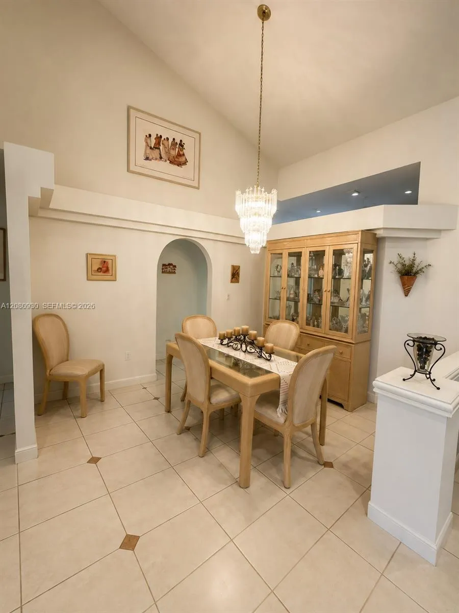 1100 NW 114th Ave Plantation, FL 33323