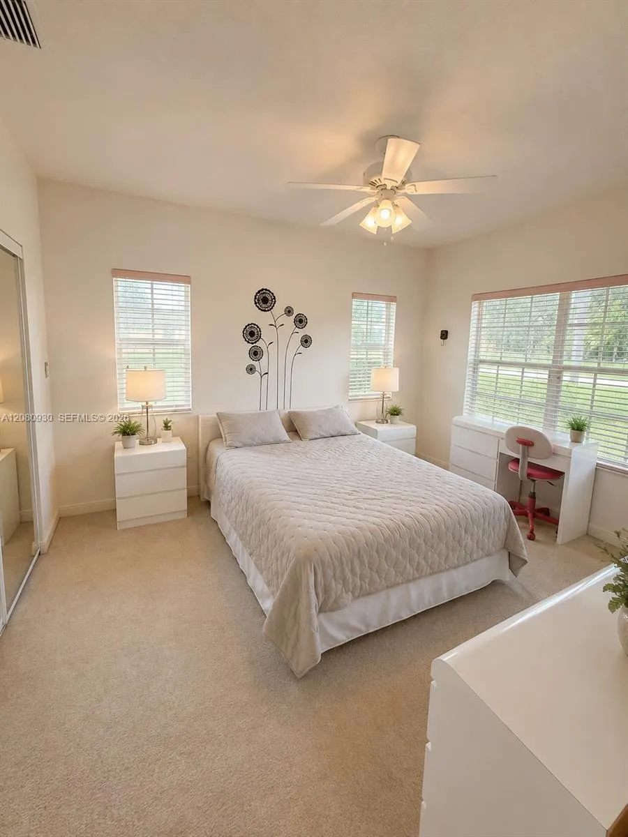 1100 NW 114th Ave Plantation, FL 33323