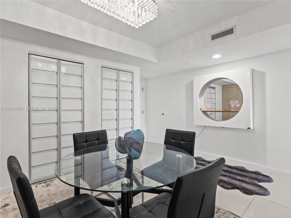 5252 NW 85th Ave #808 Doral, FL 33166