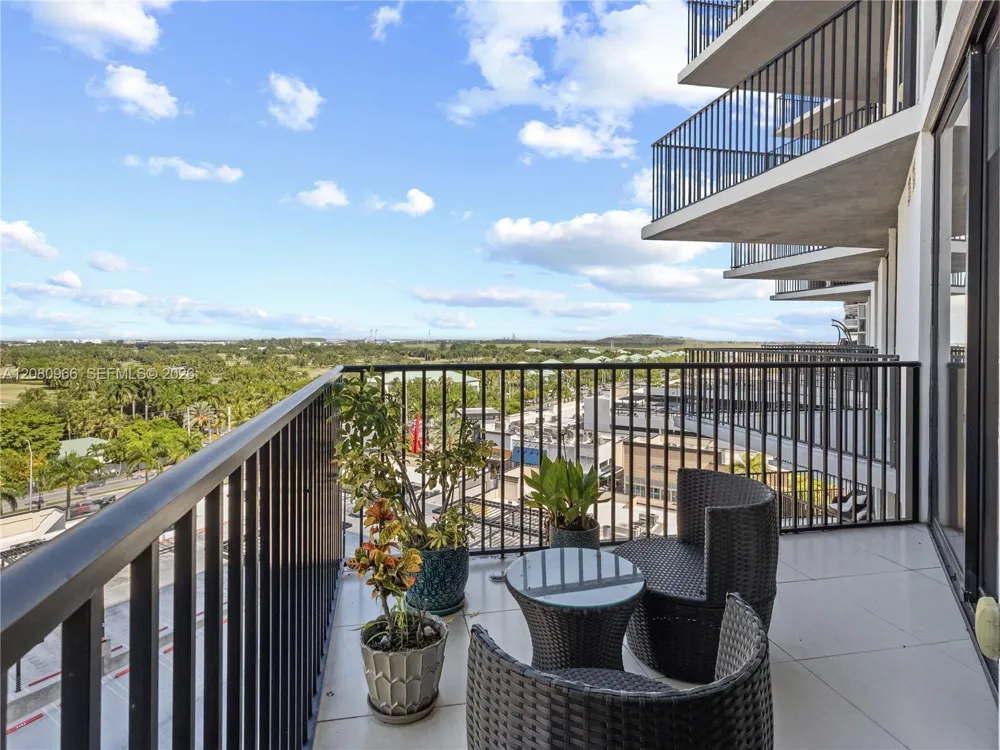 5252 NW 85th Ave #808 Doral, FL 33166