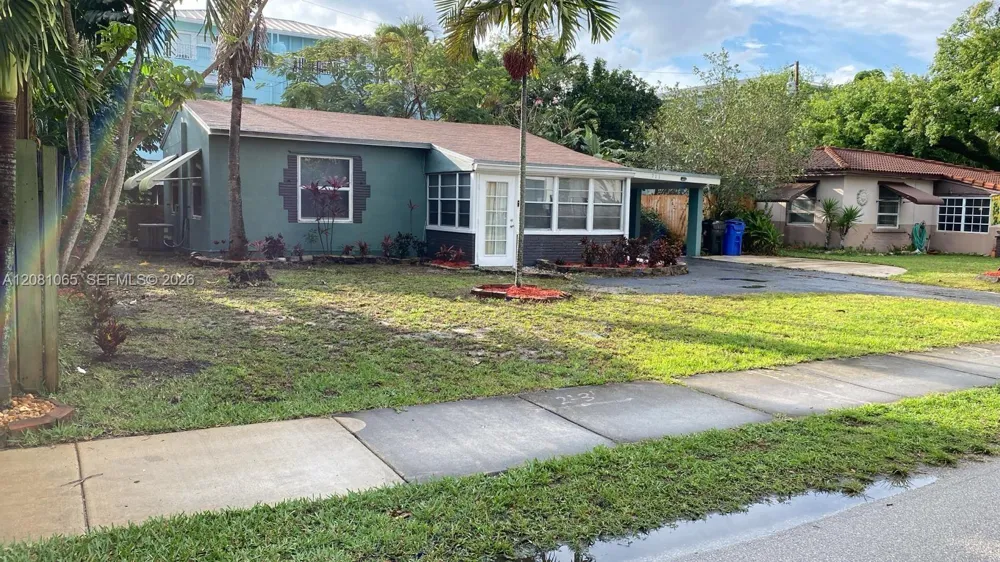 711 SW 9th Ave Fort Lauderdale, FL 33315