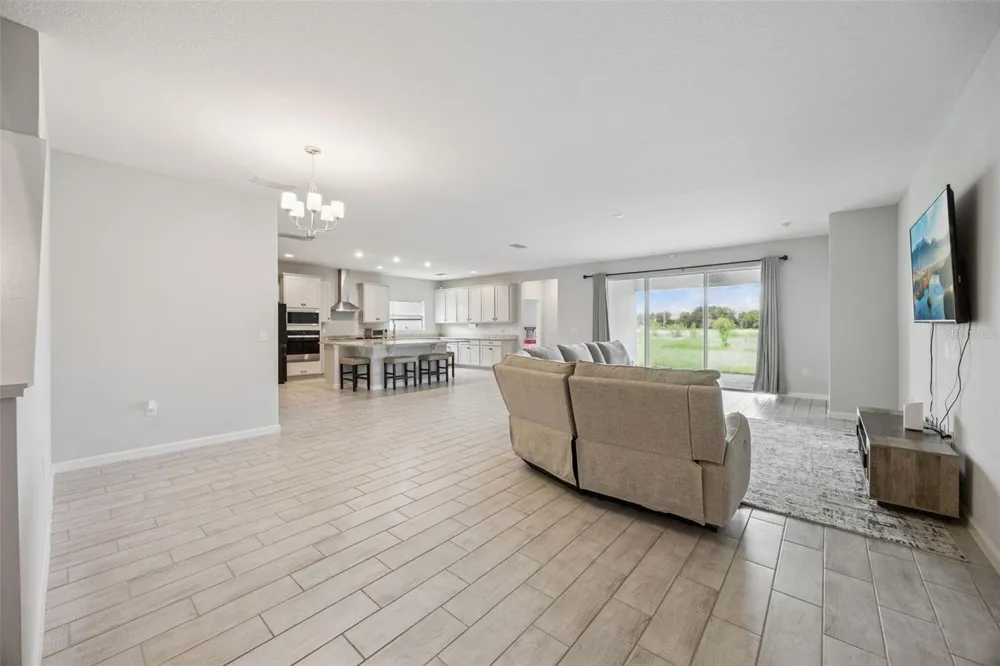 559 VIA BELLA COURT Howey In The Hills, FL 34737