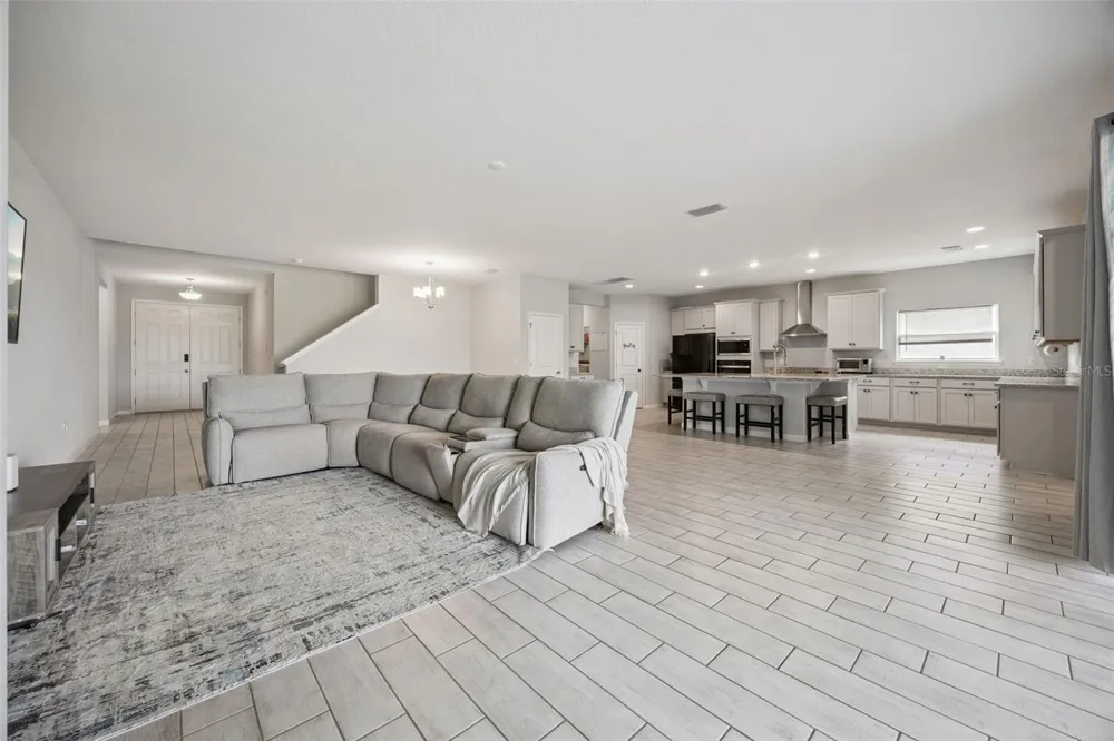 559 VIA BELLA COURT Howey In The Hills, FL 34737