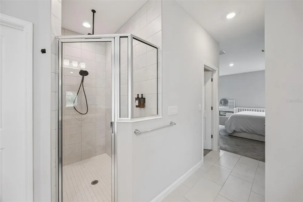 559 VIA BELLA COURT Howey In The Hills, FL 34737