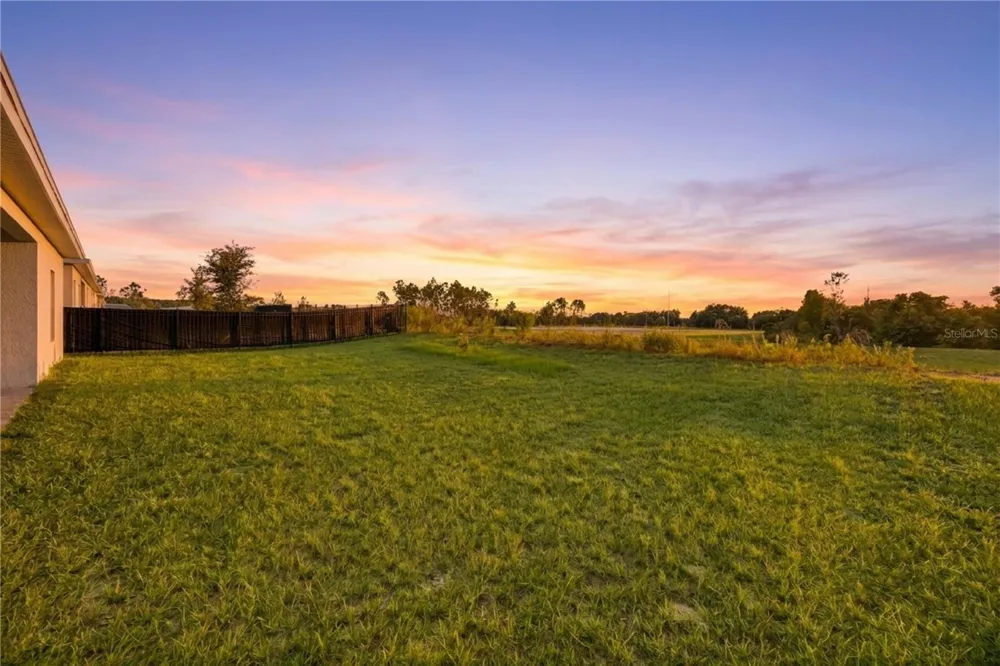 559 VIA BELLA COURT Howey In The Hills, FL 34737