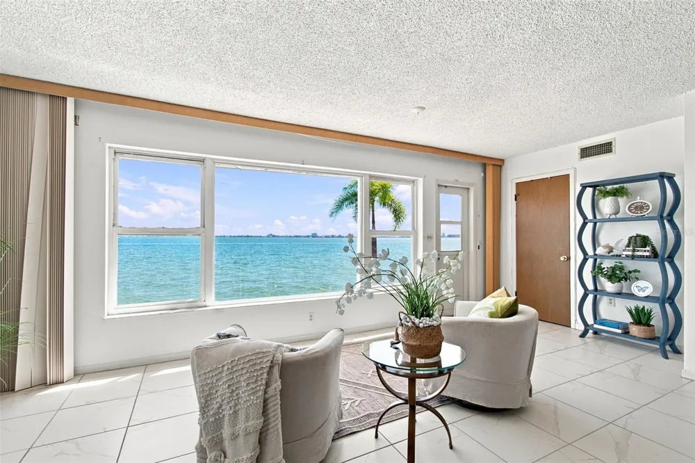 6020 SHORE BOULEVARD S #103 Gulfport, FL 33707