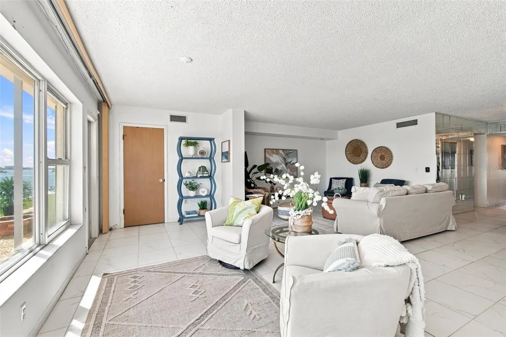6020 SHORE BOULEVARD S #103 Gulfport, FL 33707