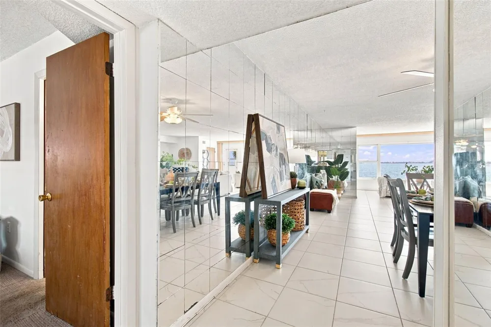 6020 SHORE BOULEVARD S #103 Gulfport, FL 33707