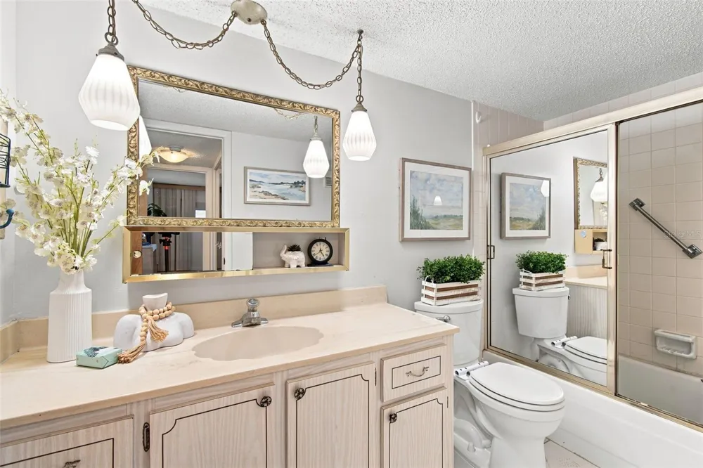 6020 SHORE BOULEVARD S #103 Gulfport, FL 33707