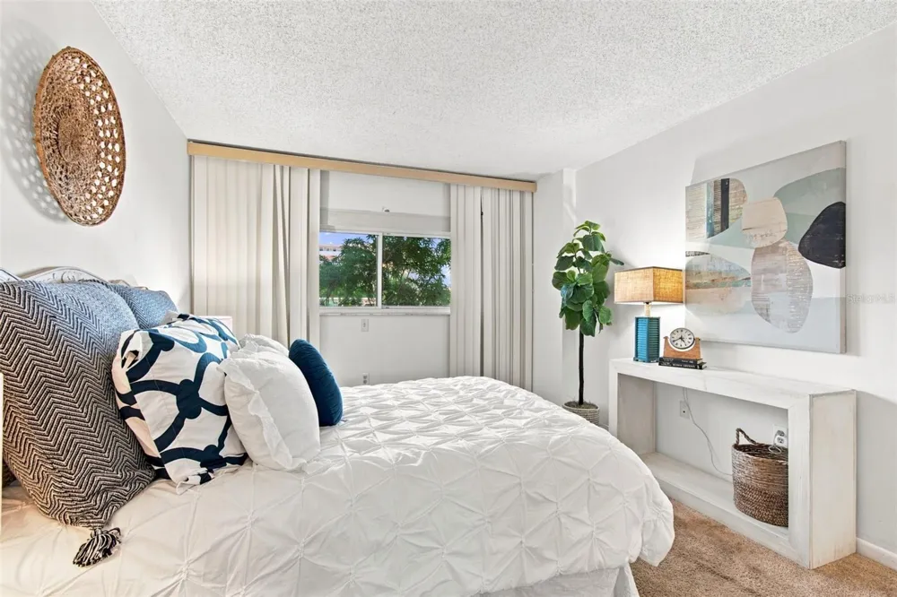6020 SHORE BOULEVARD S #103 Gulfport, FL 33707
