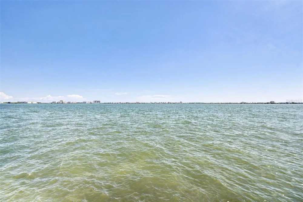 6020 SHORE BOULEVARD S #103 Gulfport, FL 33707