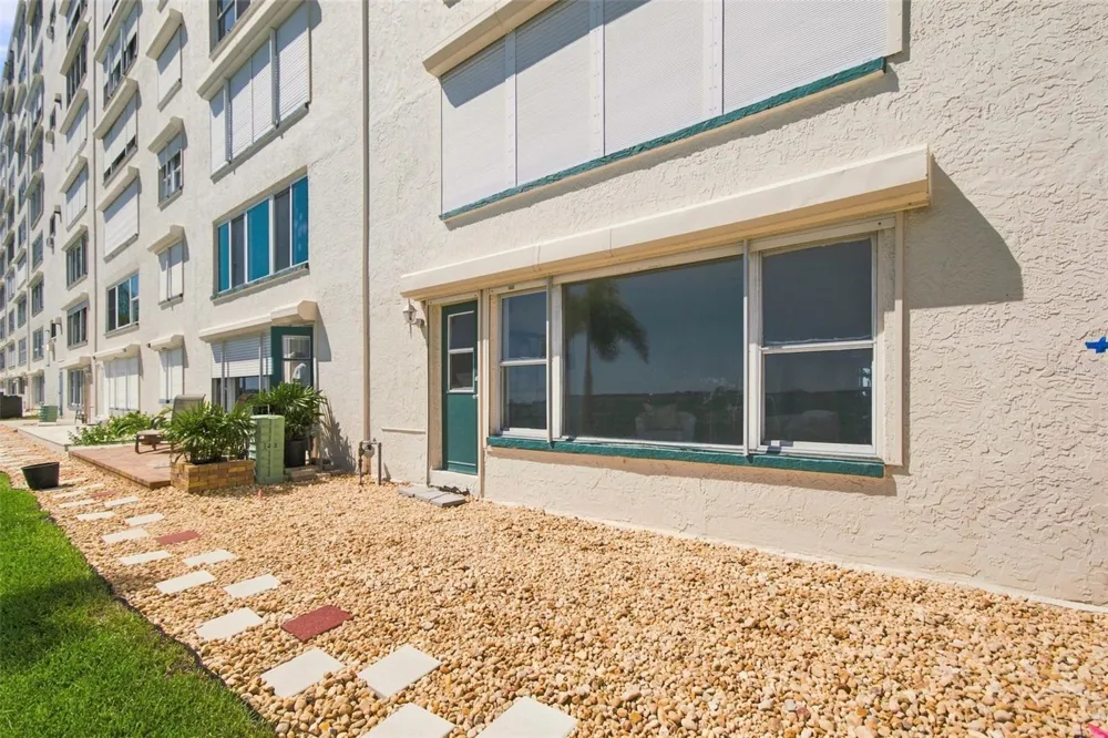 6020 SHORE BOULEVARD S #103 Gulfport, FL 33707